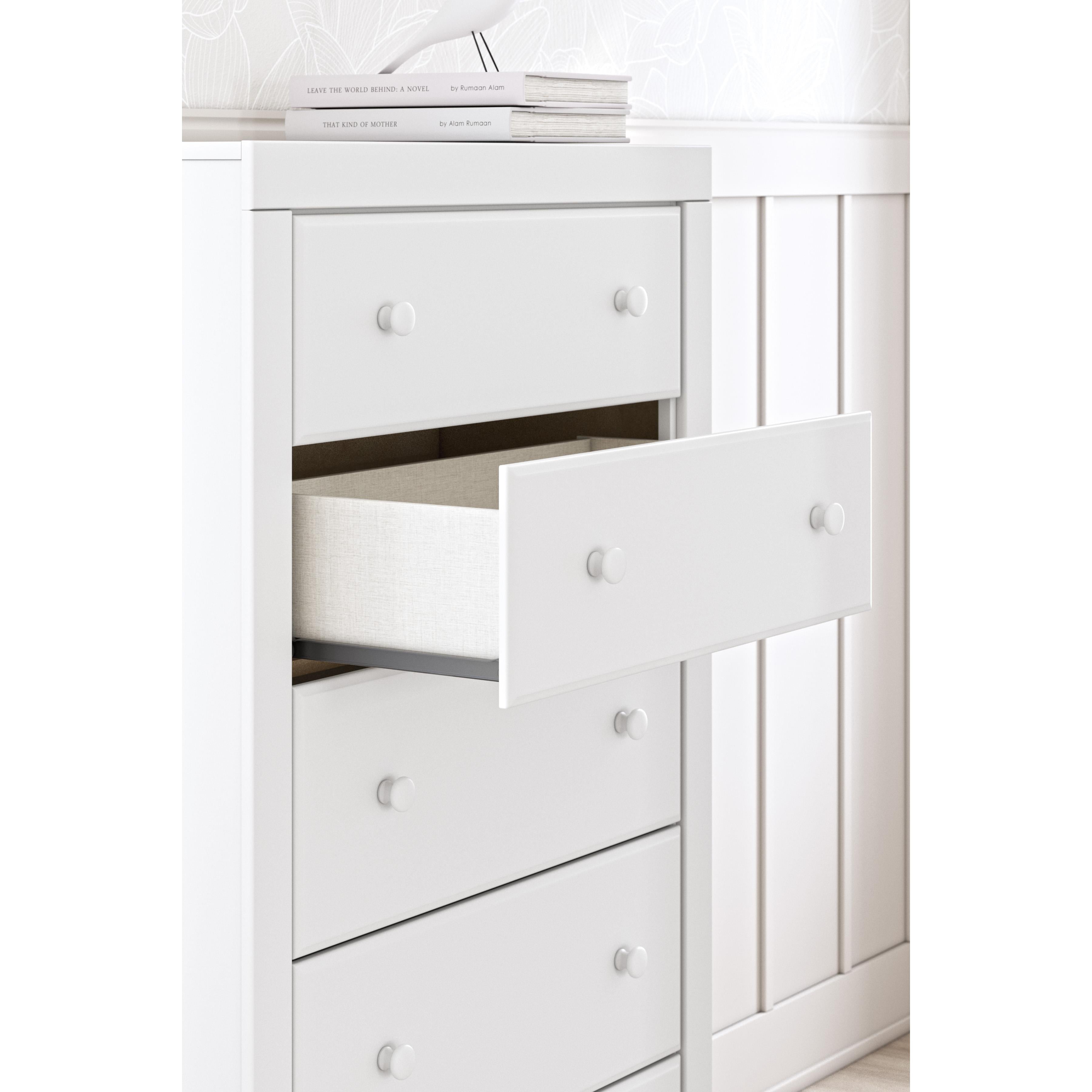  Signature Design by Ashley Mollviney B2540-46 Five Drawer Chest IMAGE 8