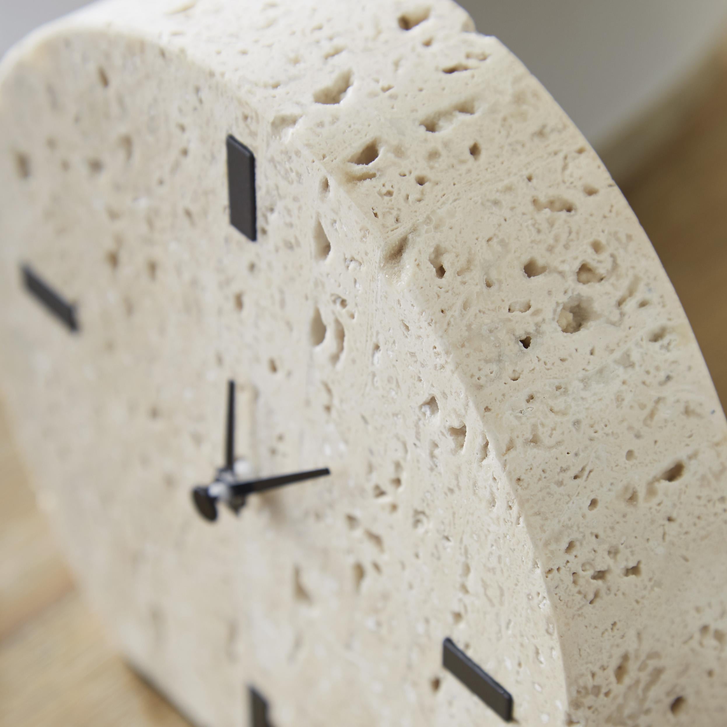  Signature Design by Ashley Donfordson A2000660 Table Clock IMAGE 6