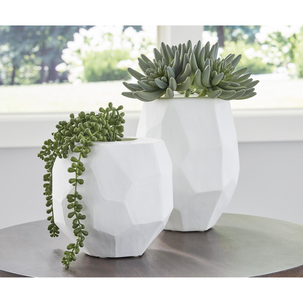  Signature Design by Ashley Karenton A2000721 Vase IMAGE 5