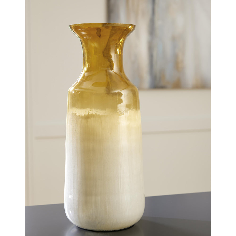  Signature Design by Ashley Wynburg A2000724 Vase IMAGE 2