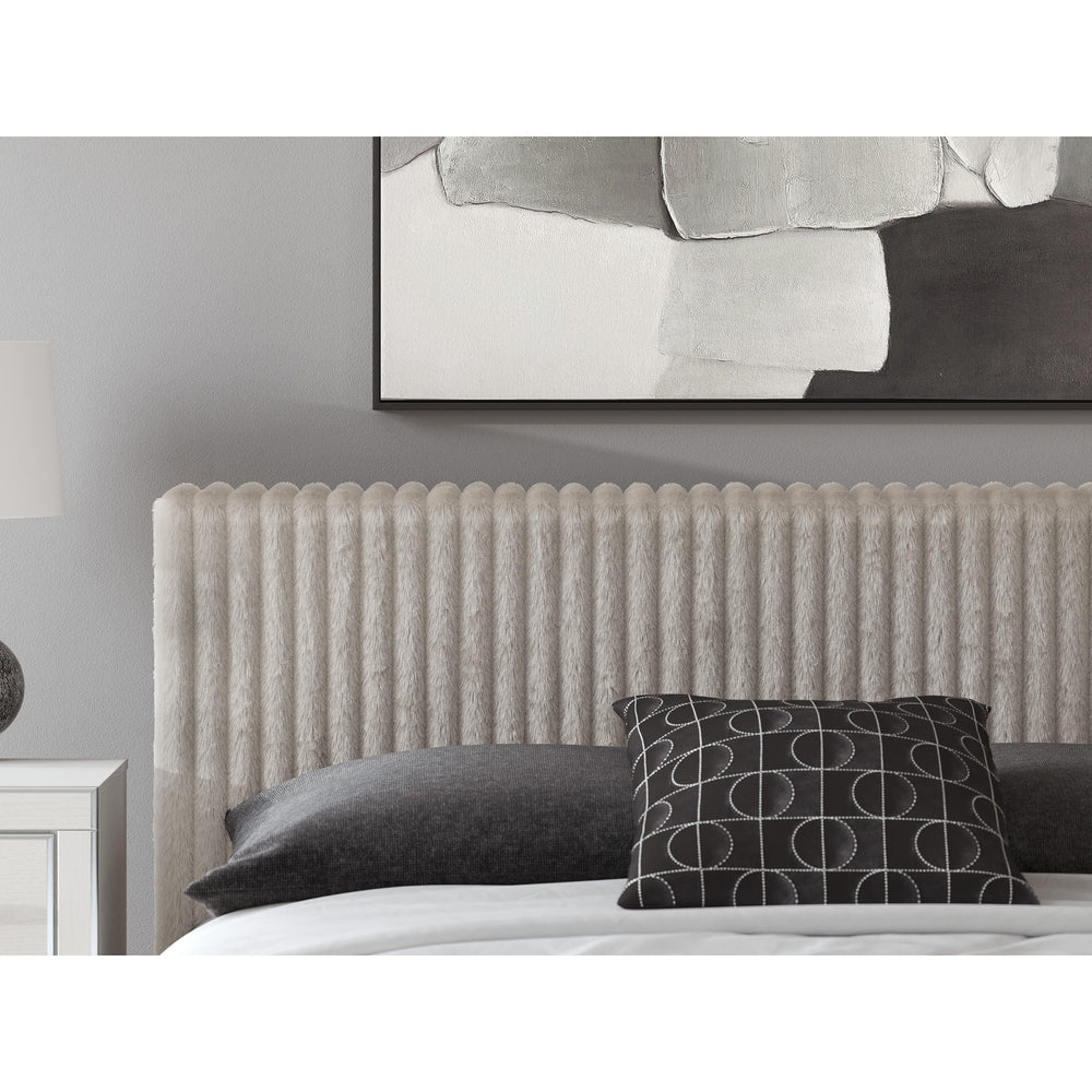  Signature Design by Ashley Zuraleus PCB3381B13 King Upholstered Bed IMAGE 10