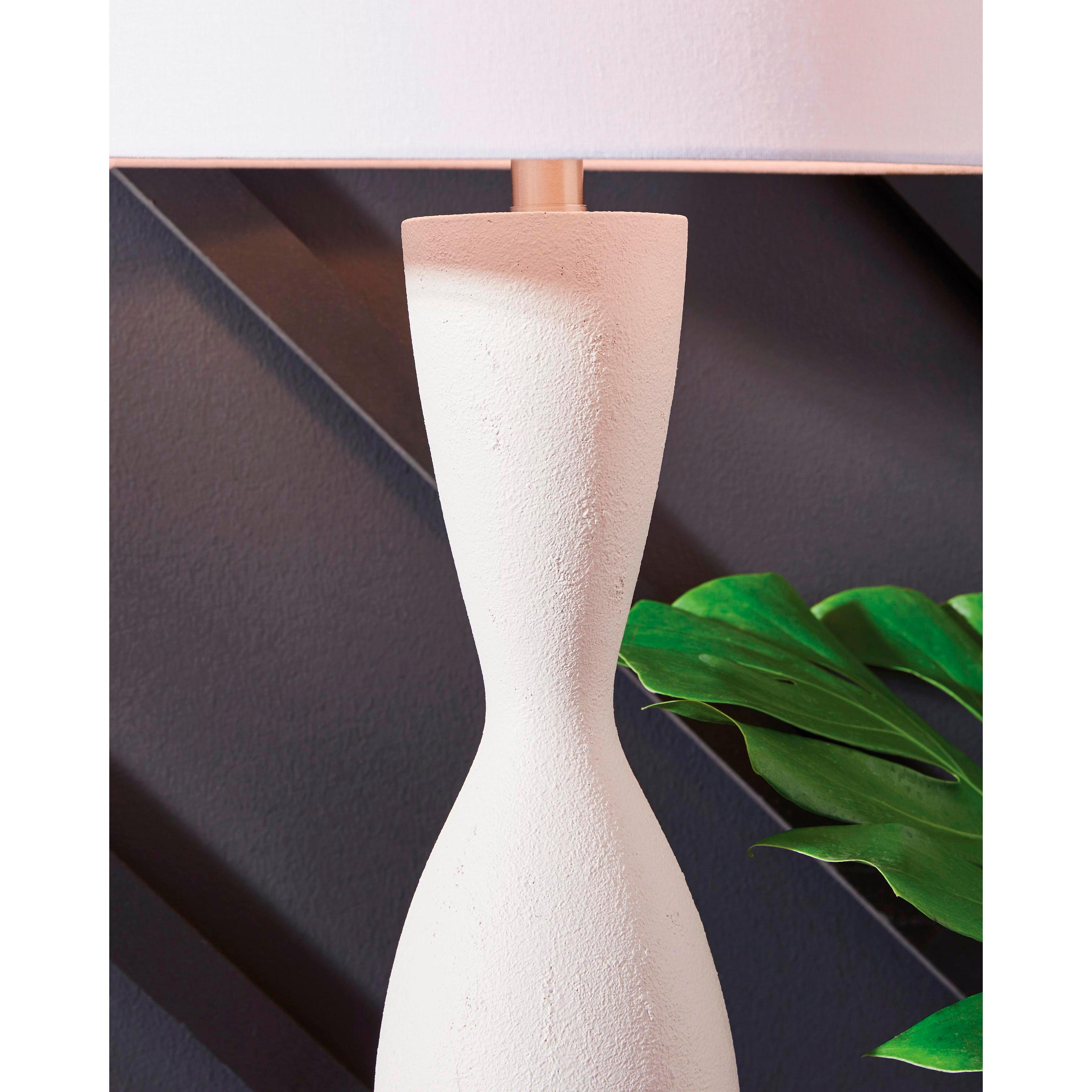  Signature Design by Ashley Davinford L236004 Poly Table Lamp IMAGE 3