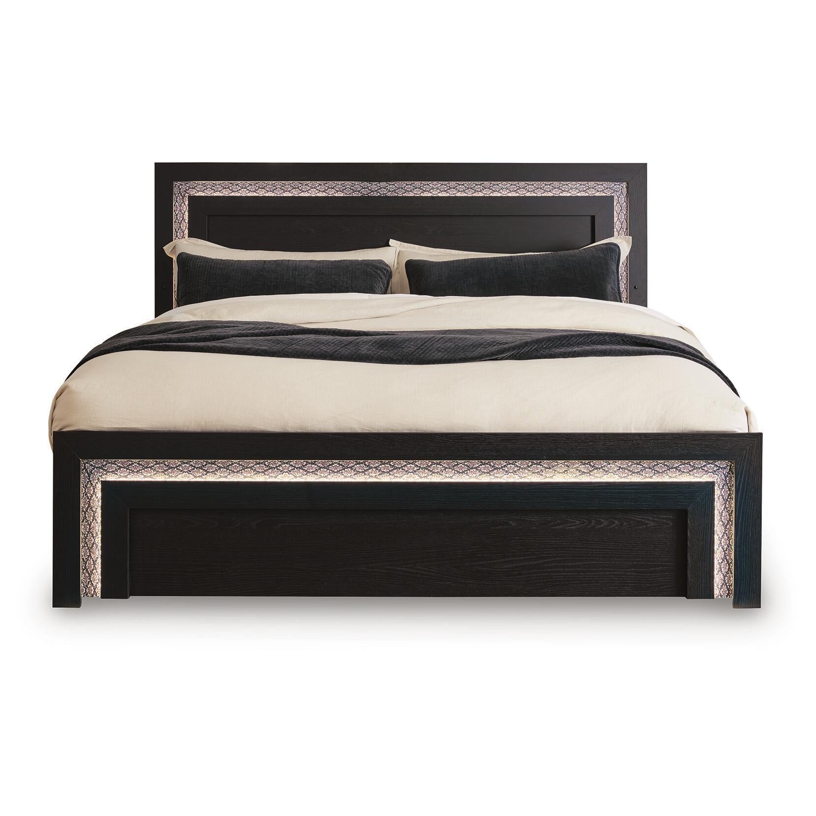  Signature Design by Ashley Brendant PCB2611B11 Queen Panel Bed IMAGE 3