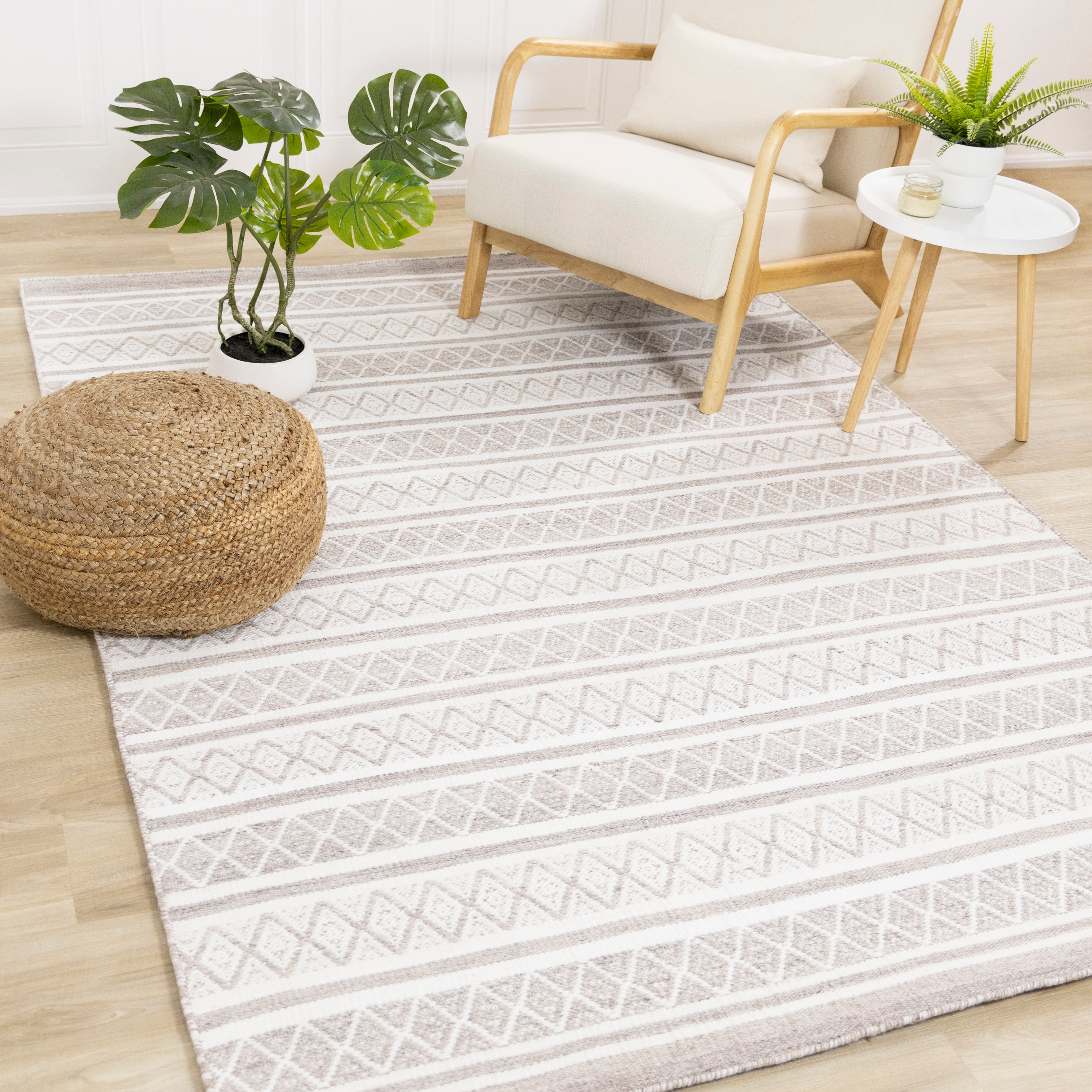 Aspen Grey Cream Striped Diamond Pattern Rug