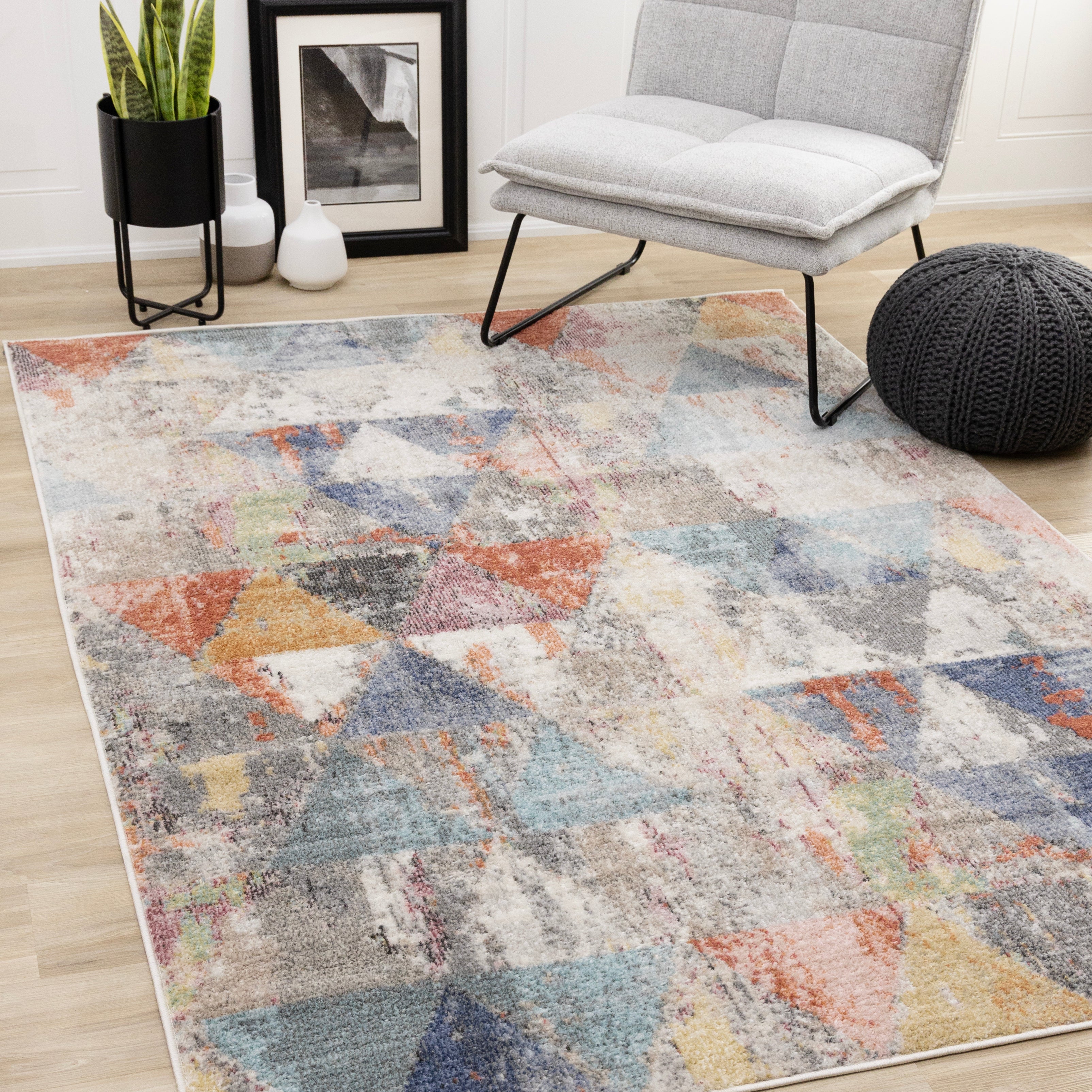 Fresco Distressed Grey Pink Blue Yellow Triangular Pattern Rug