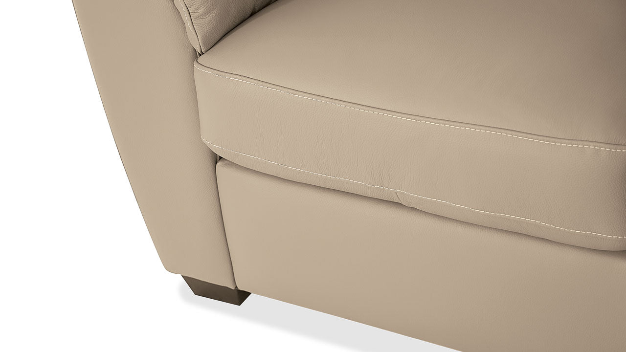 Lanza Sectional