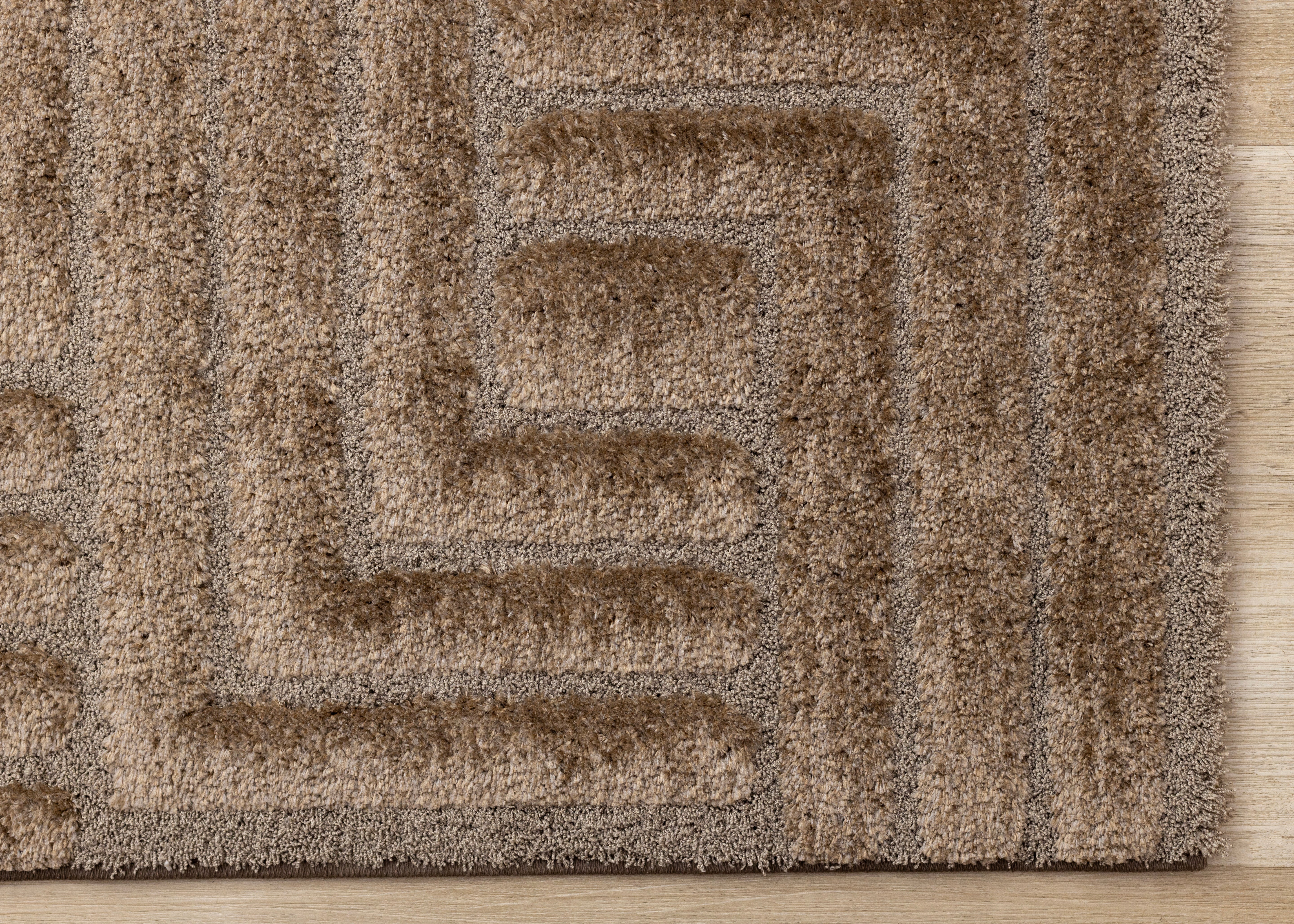 Luxe Brown Maze Design Rug