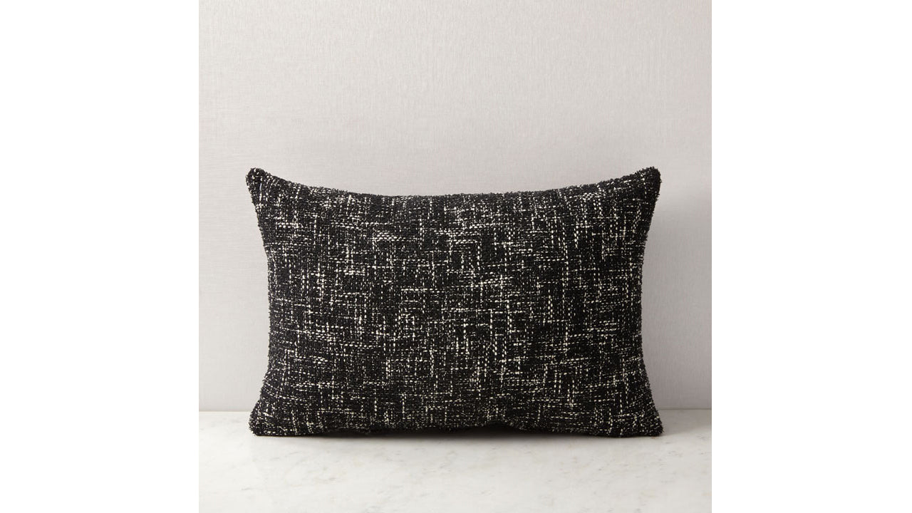 Meeko Cushion Black