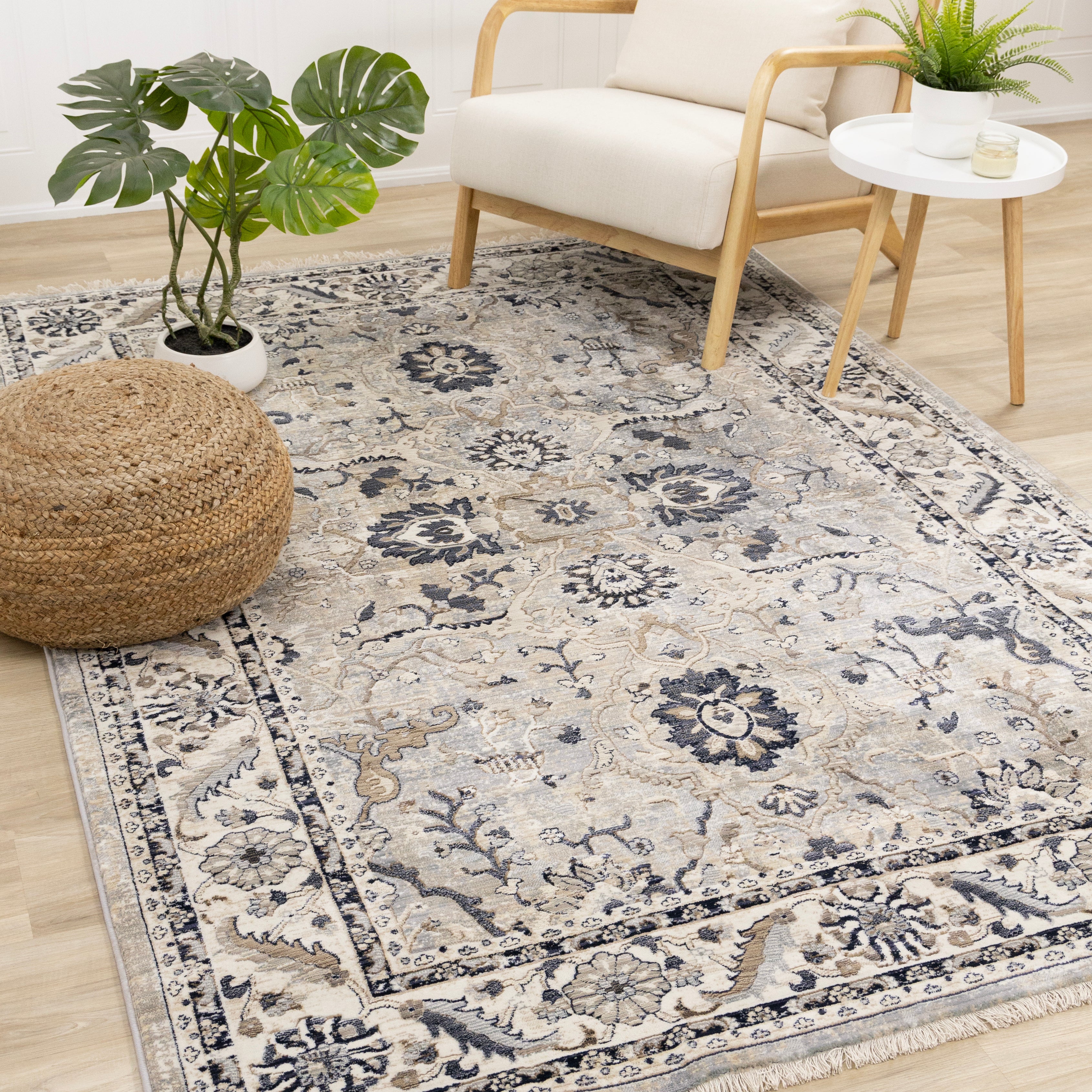 Samira Traditional Cream Blue Border Rug