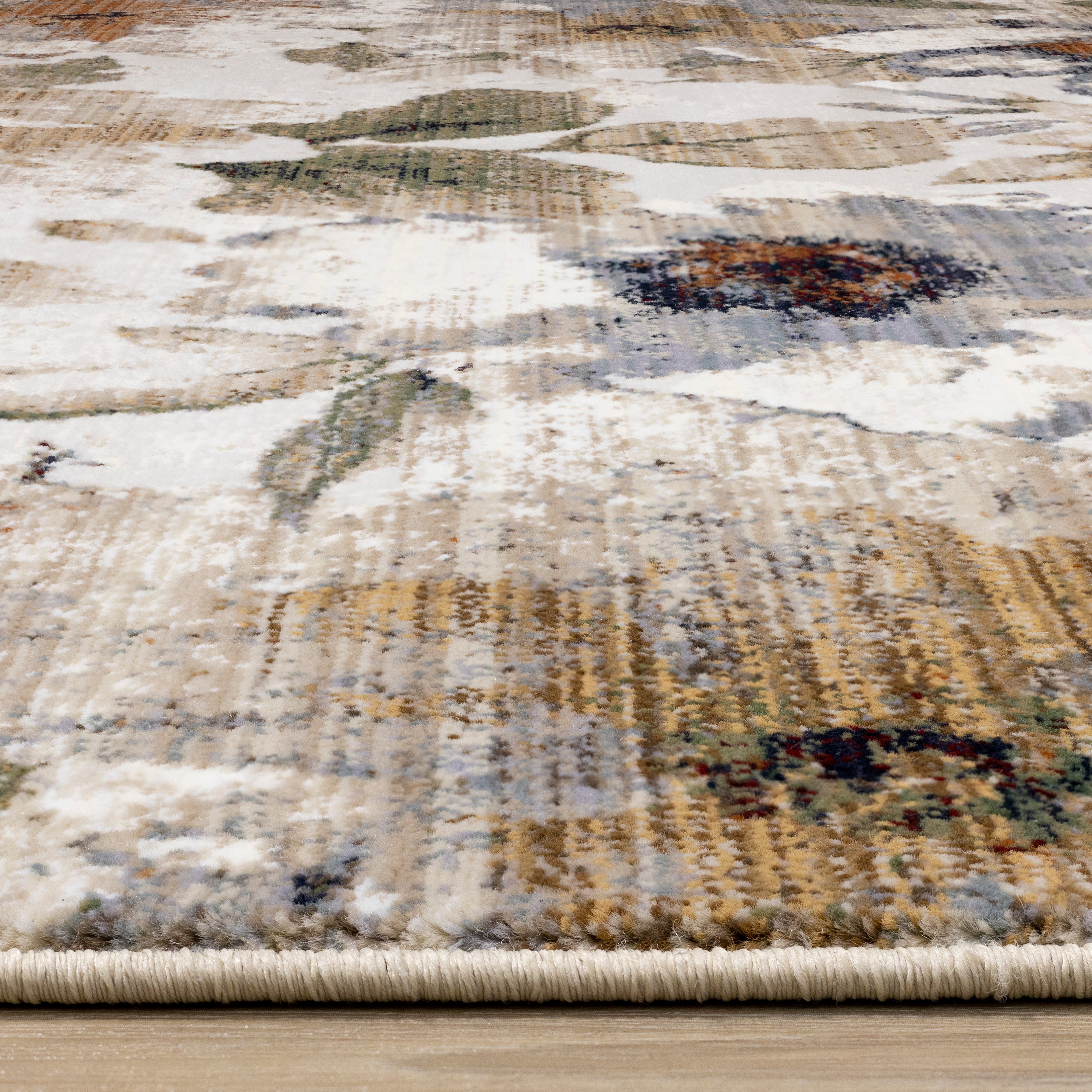 Serene Warm Toned Floral Print Rug