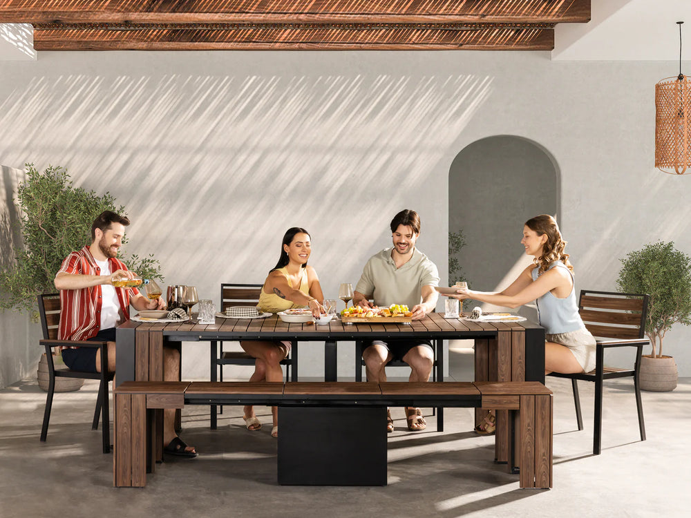 Outdoor Dining Set - The Host