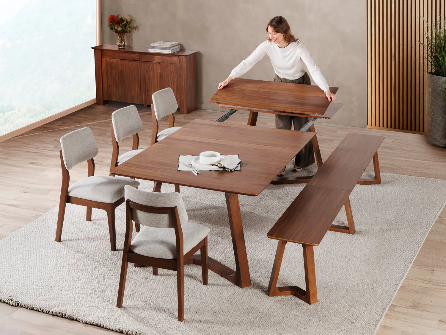 Nova Dining Set Host