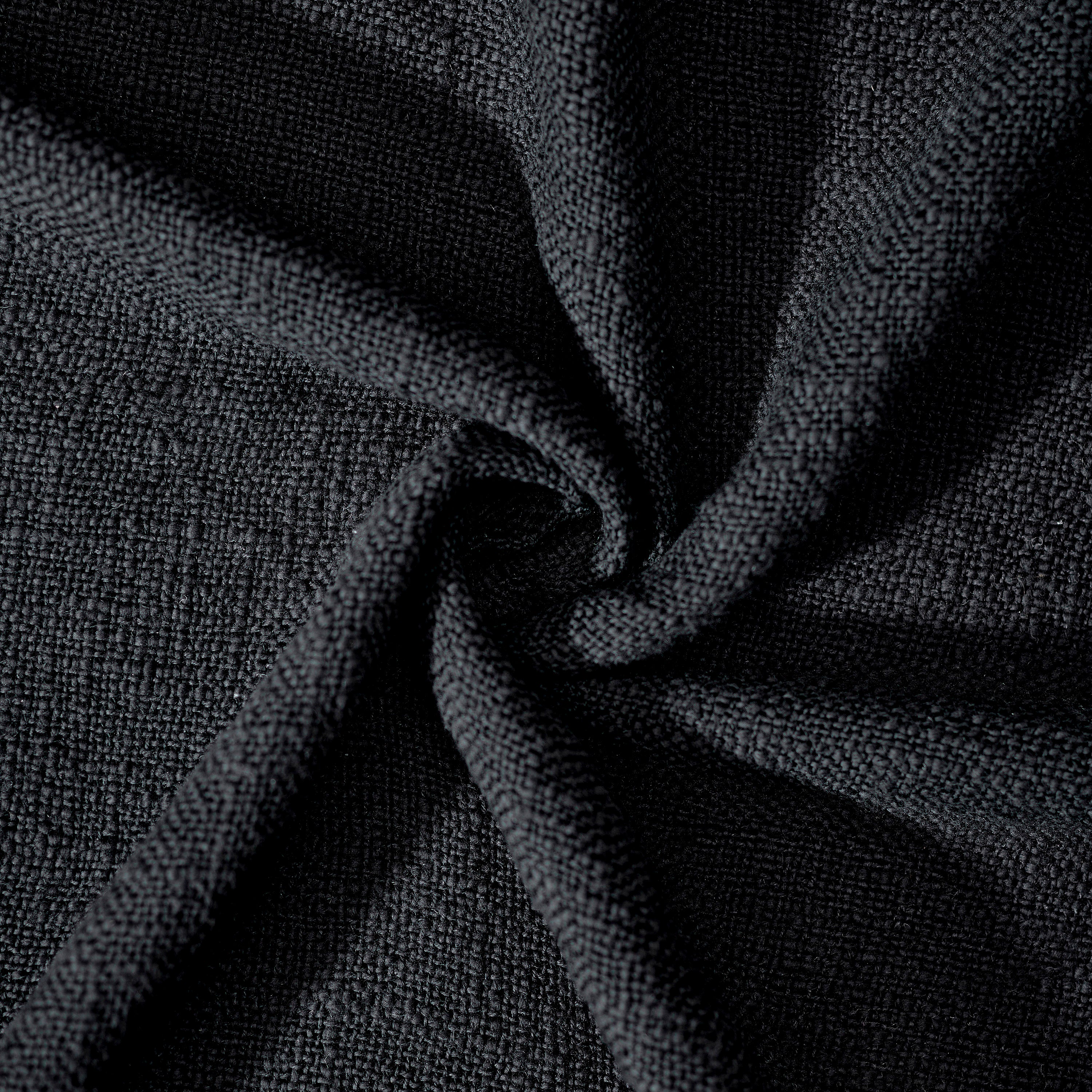 Carnelia 70X50 Throw, Black - Main Image - THR1018