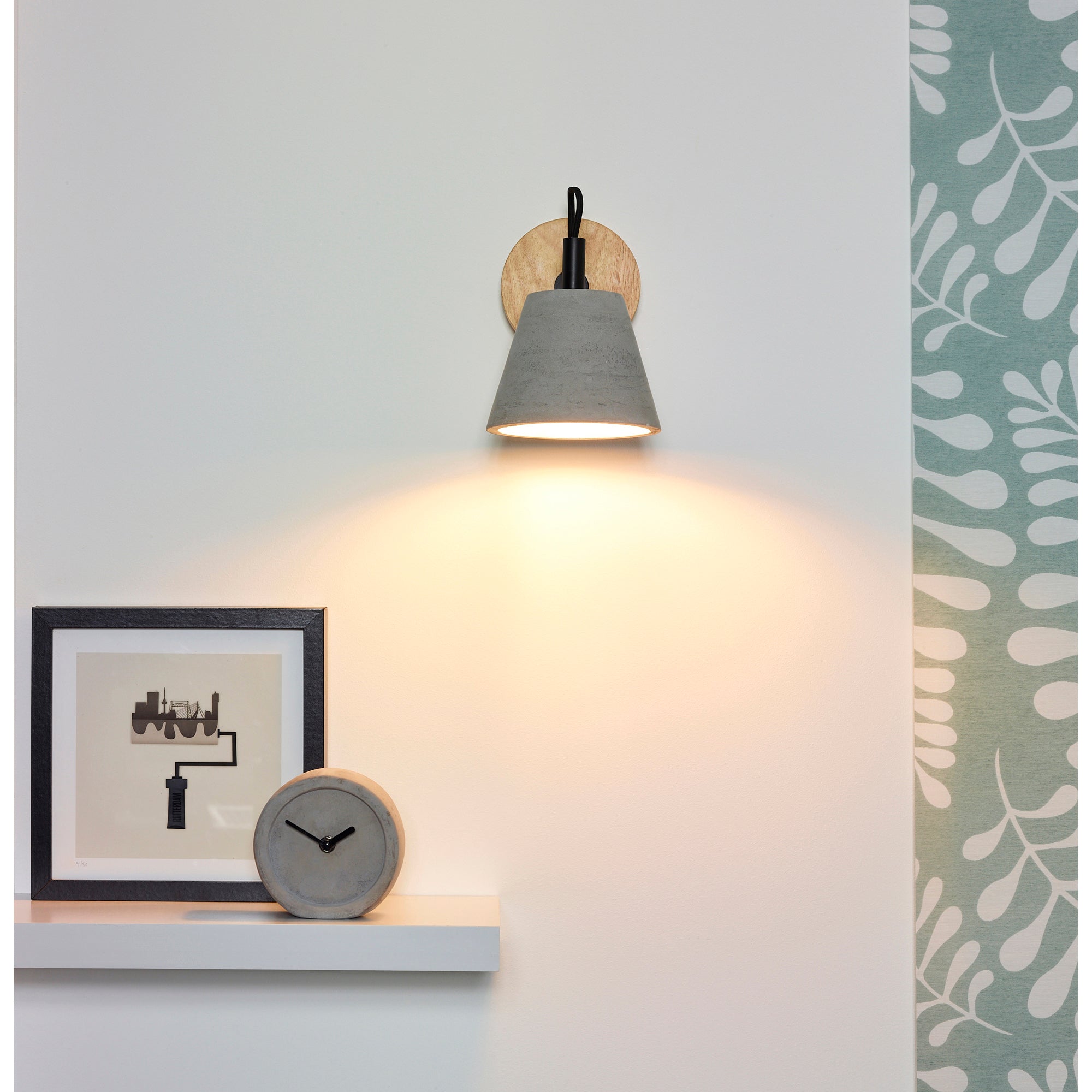 Turtle Bay 8" Length Wall Sconce, Grey - Lifestyle Image - WS048