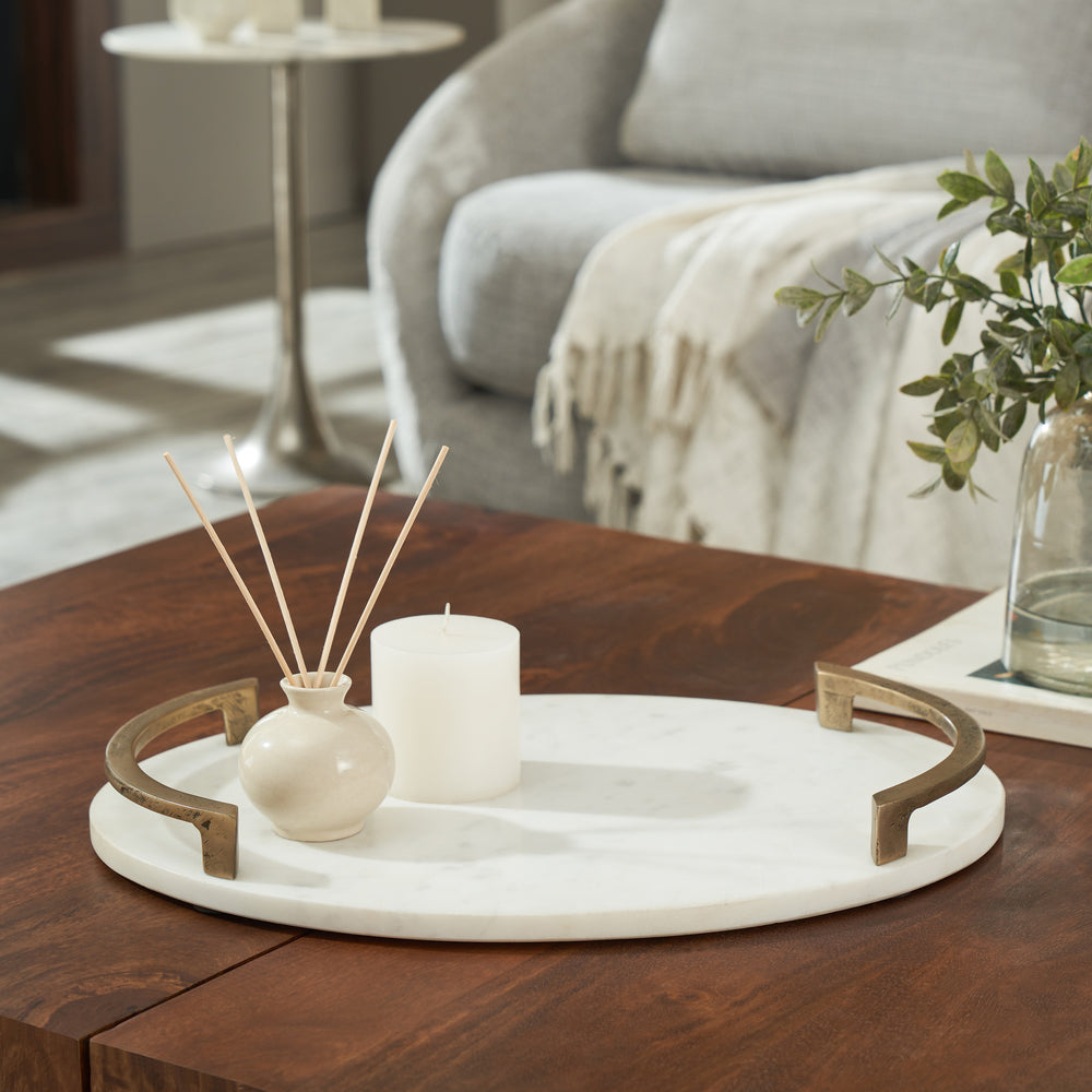 Bianca Statue, White - Lifestyle Image - STA792