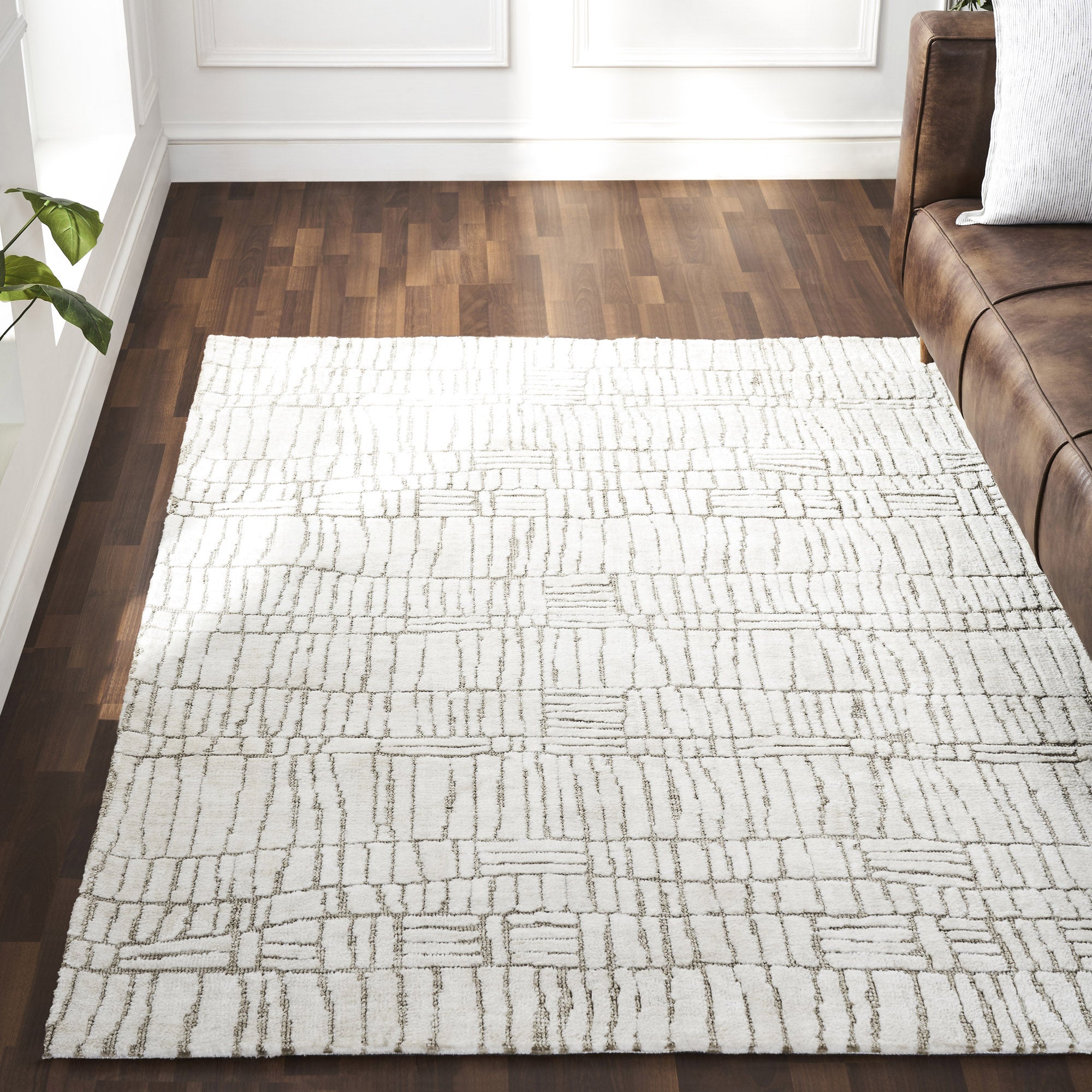 Hazel 8x 10 Power loomed Indoor Rug, Ivory - Lifestyle Image - RHAZ-10287-810