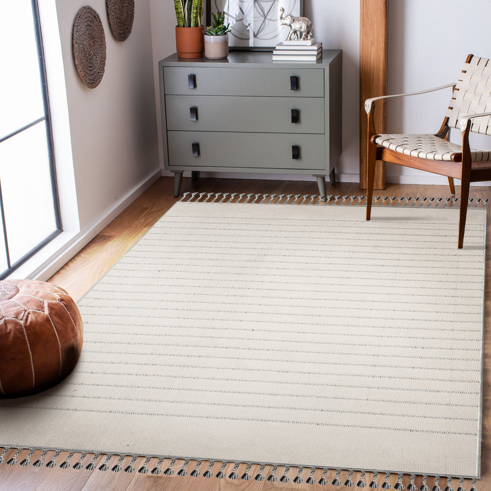 Ambrose 7'10 x 10'2 Power loomed Indoor Rug, Grey - Lifestyle Image - RAMB-10193-810