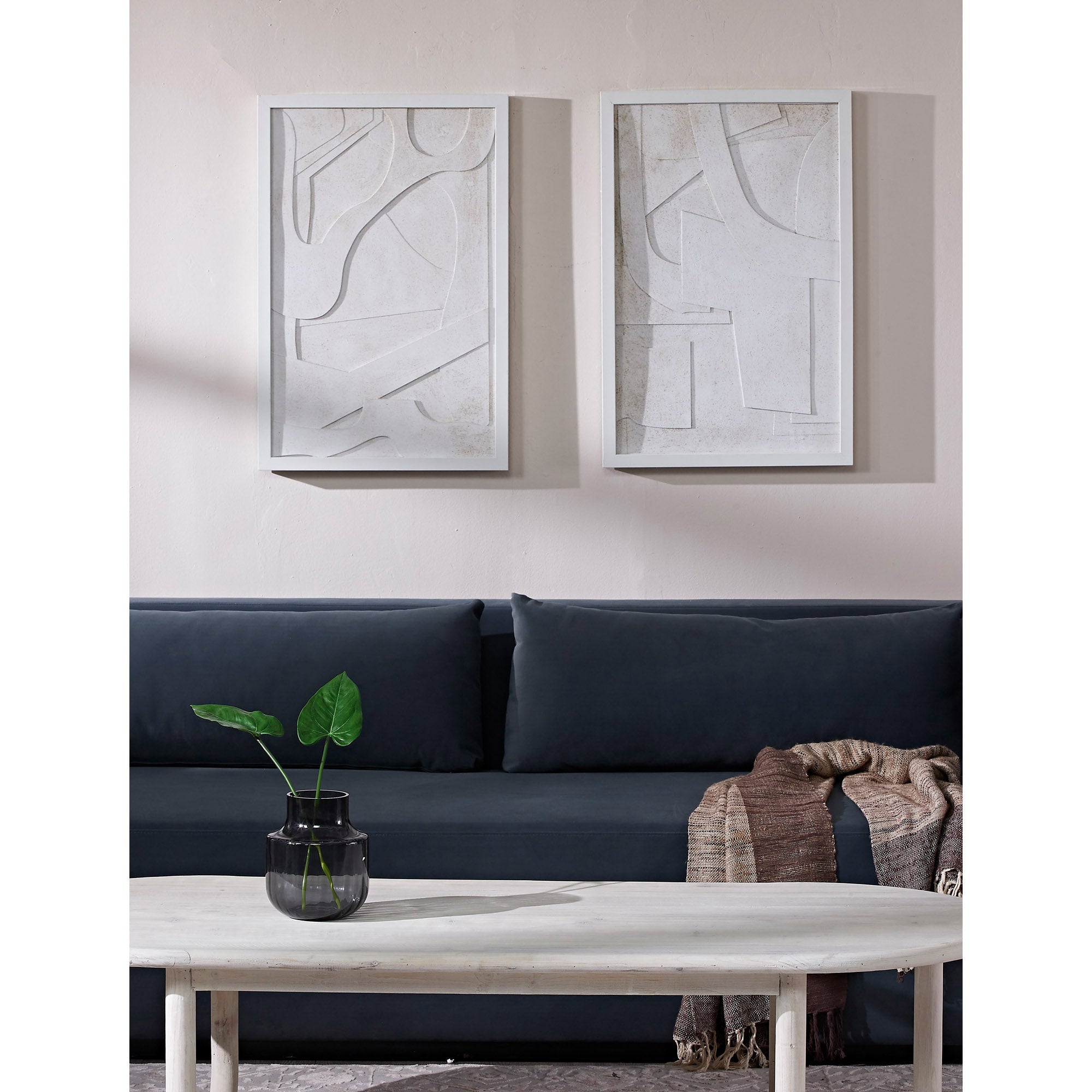 Pathfinder 20" Wide Wall Art, Off-white - Lifestyle Image - W6703