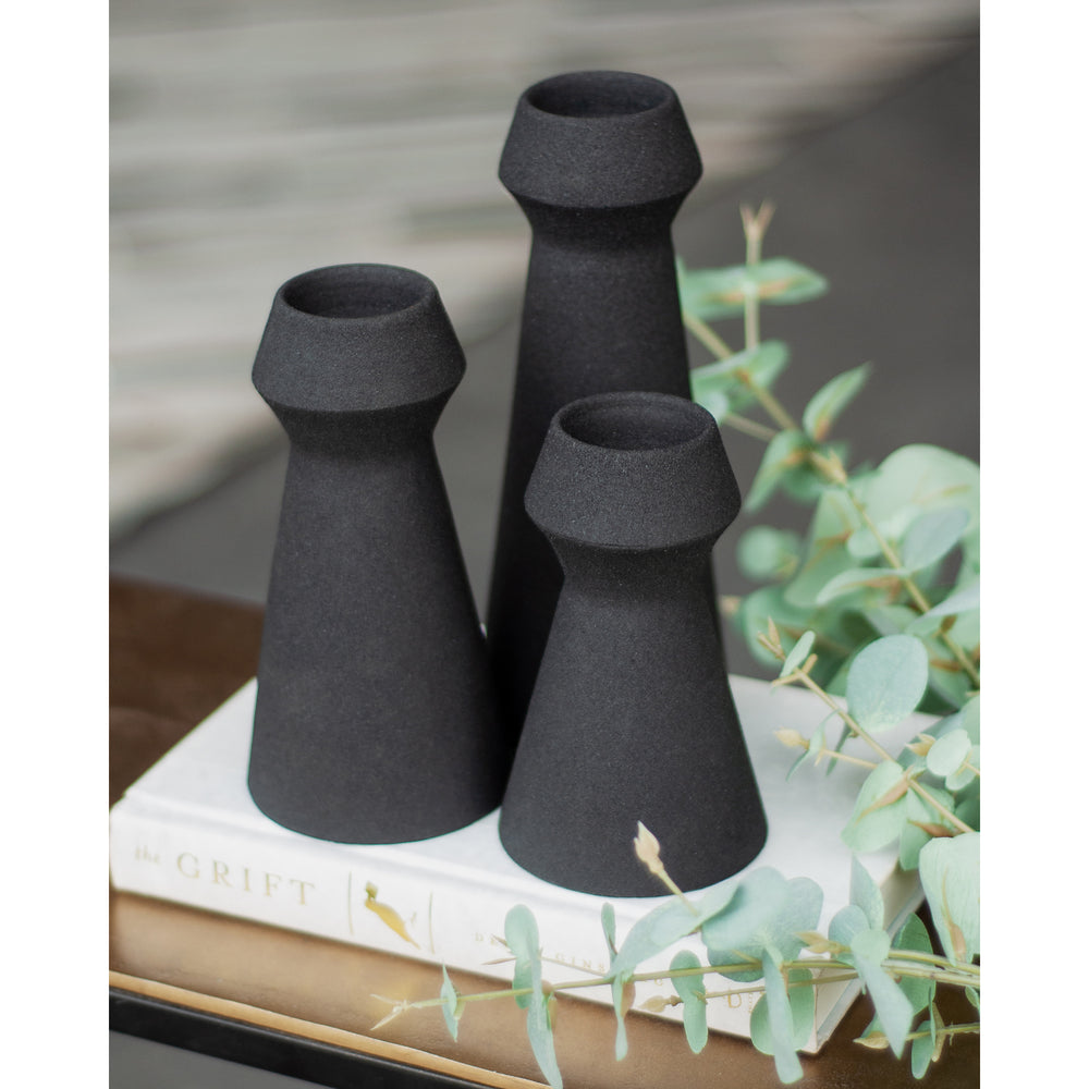 Granfeld Indoor Iron Vase, Matte Black - Additional Images - VAS198