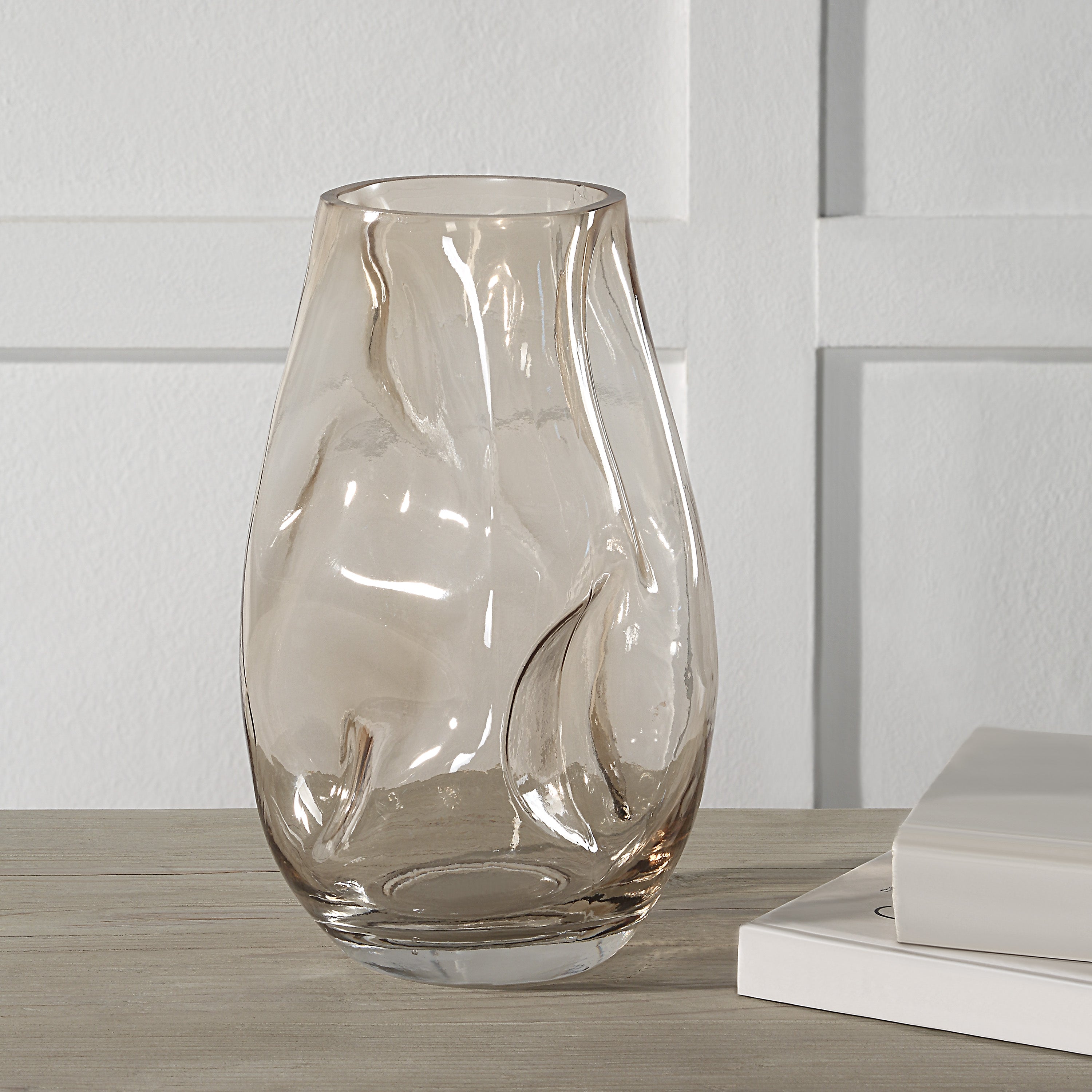 Tawny Indoor Mouth Blown Glass Glass Vase, Beige - Lifestyle Image - VAS284