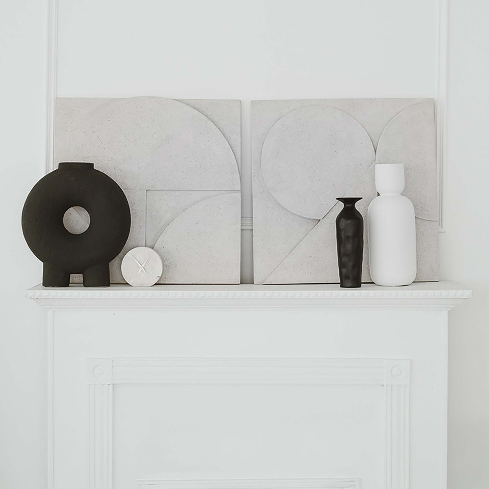 Sahara 24" Wide Wall Art, Off-white - Lifestyle Image - W6711