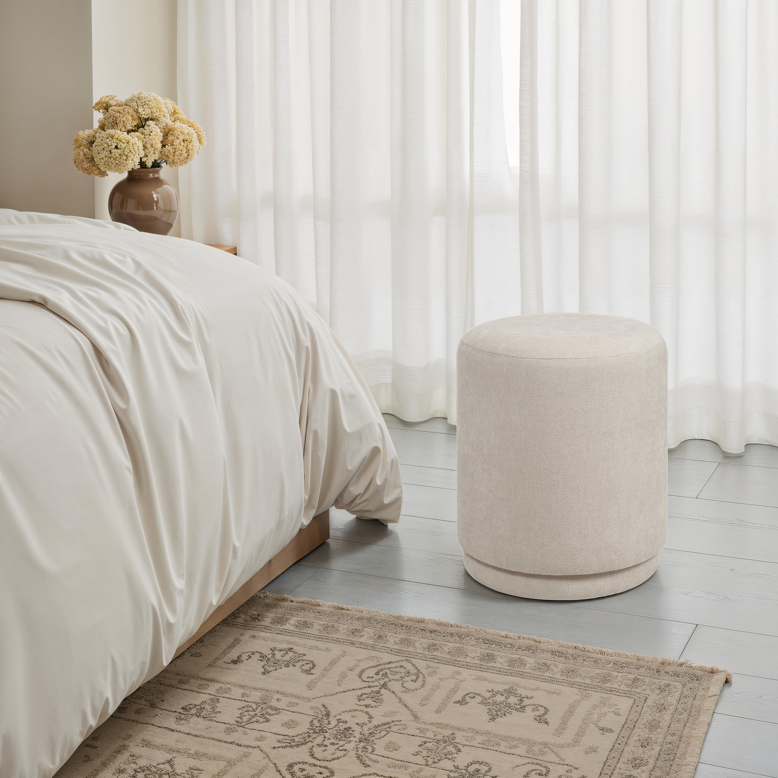 Persea 18.0" Height Stool - Lifestyle Image - CHA120