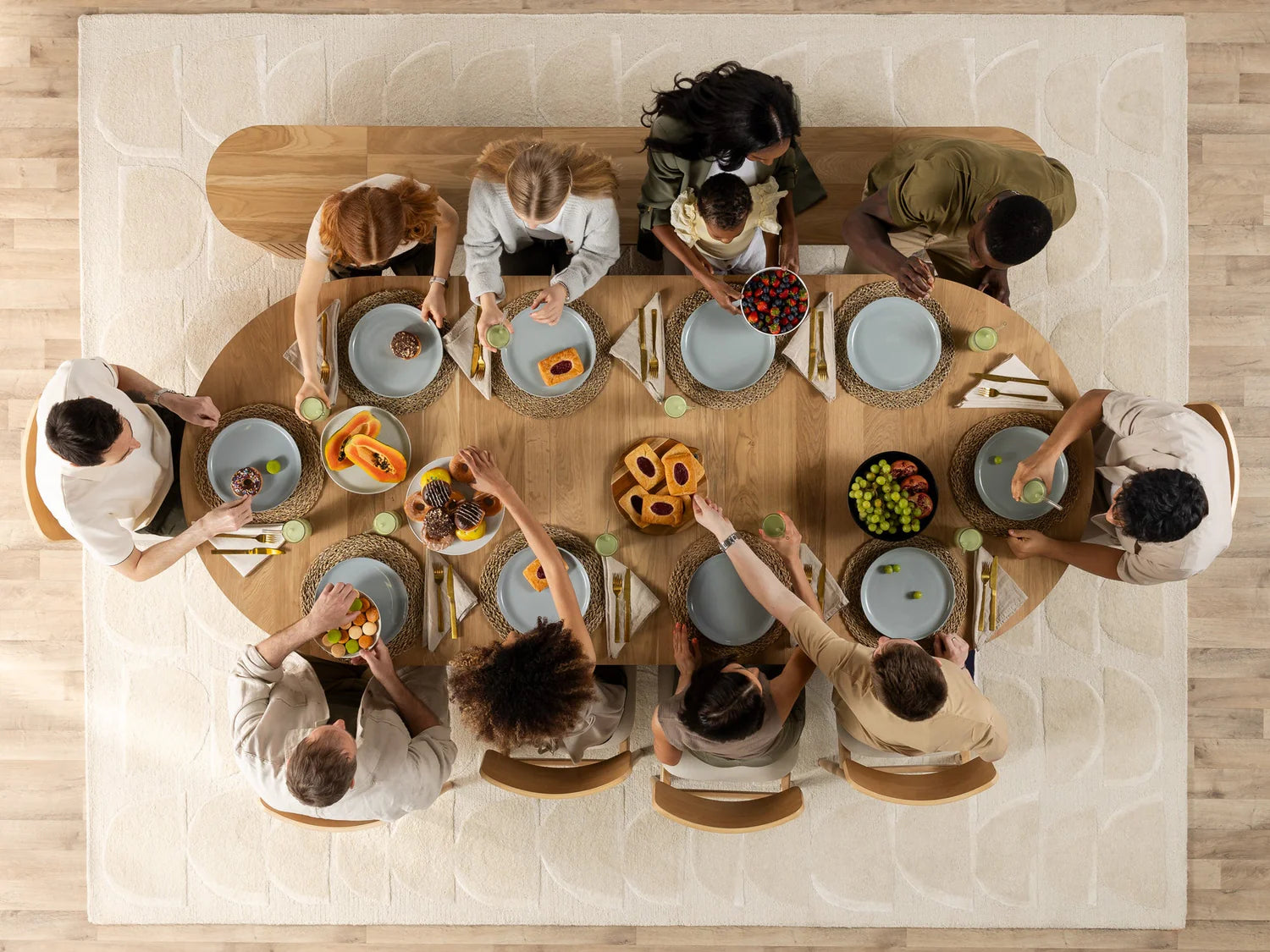 Round Dining Set - The Host