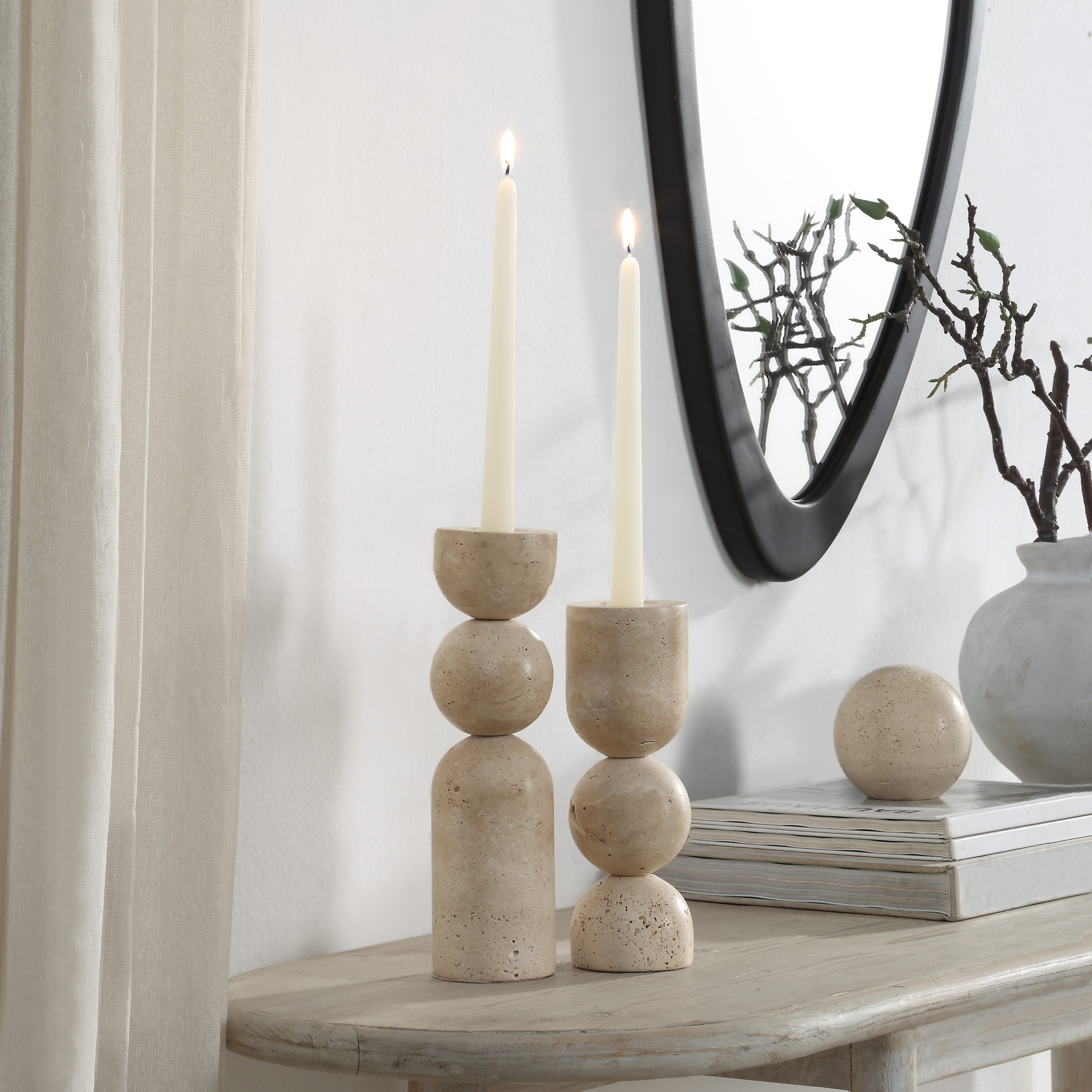 Amarena Candle Holder, Natural - Lifestyle Image - CAN190