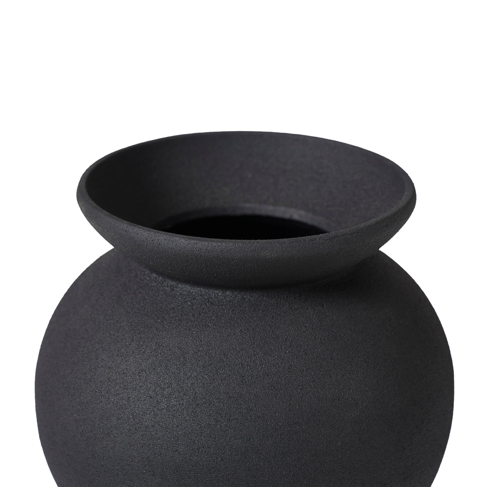 Cadiz Indoor Vase, Black - Detail Image - VAS296